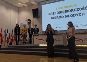 Młodzi dla Biznesu inspirują i uczą